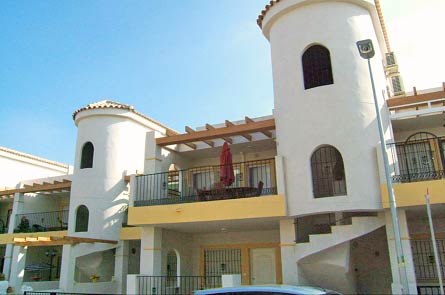 spain buy abroad property image